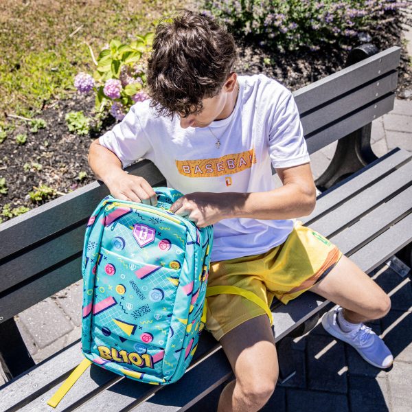 Retro Backpack - Image 4